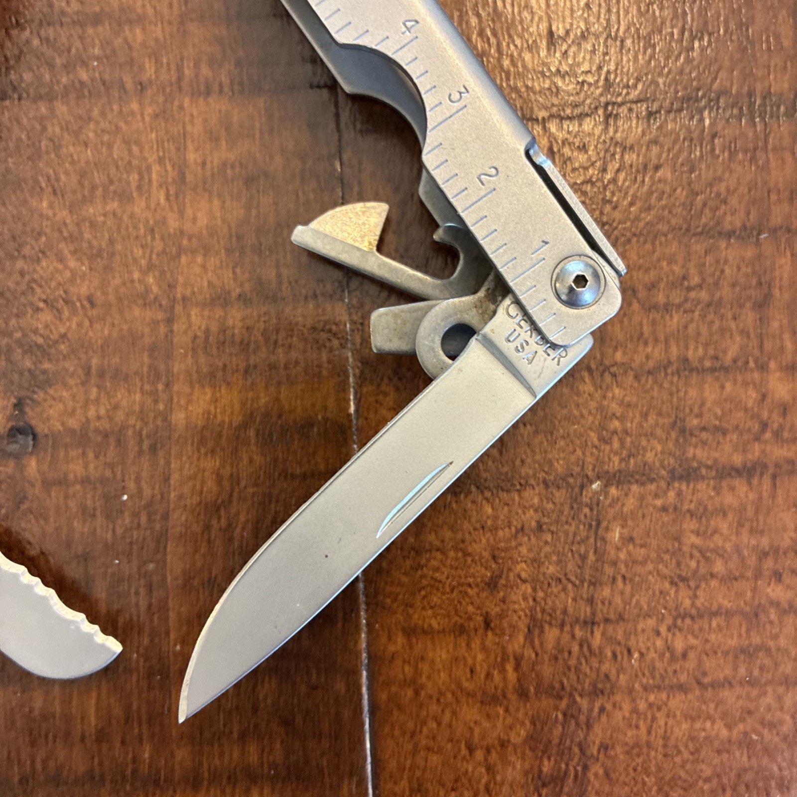 Gerber USA MP600 Blunt Nose Multitool Pliers Knife Saw Vintage – Very Clean!