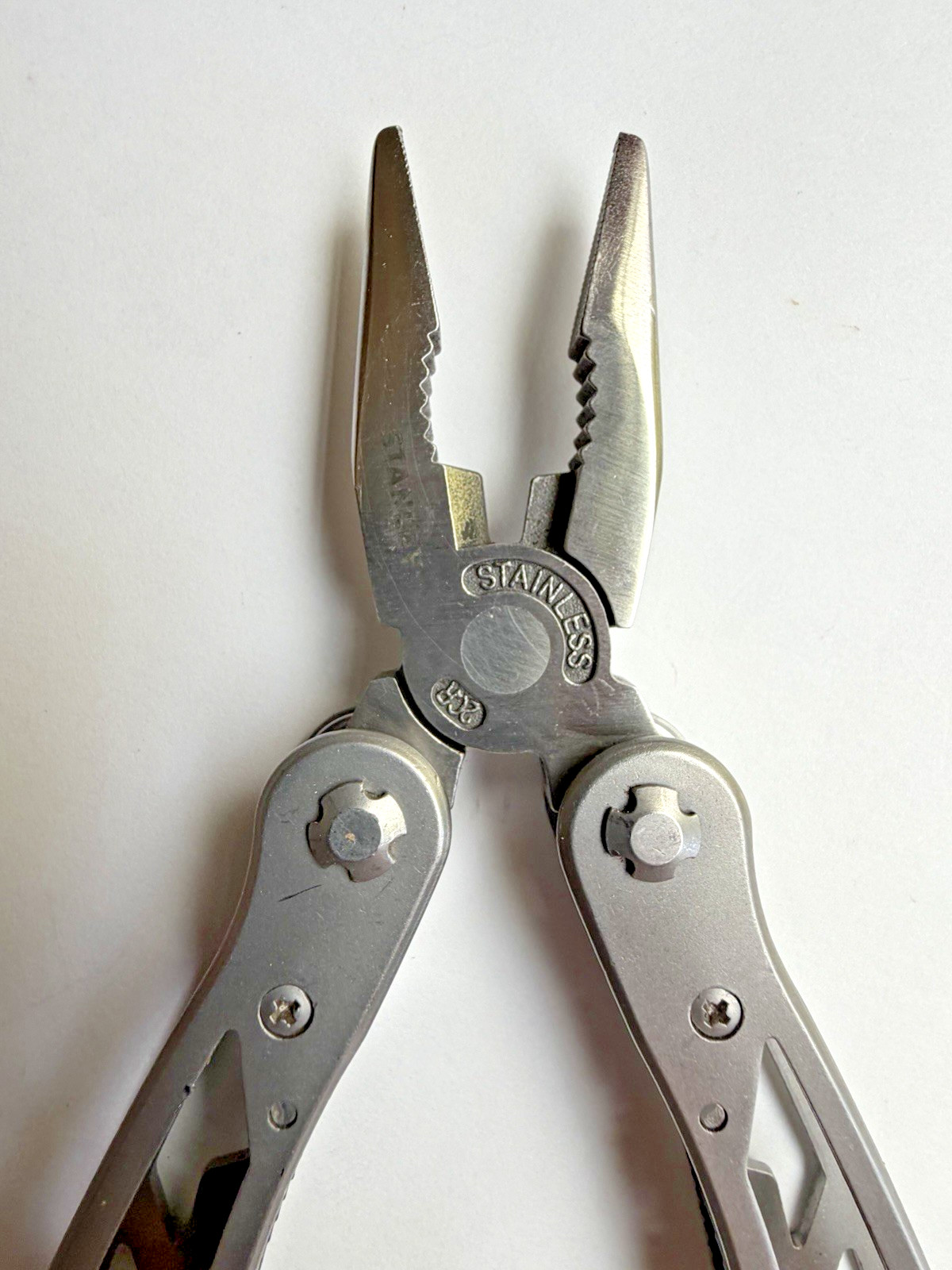 Stanley 13-in-1 Multi-Tool Pocket Knife Stainless Steel Pliers Non Slip Grip