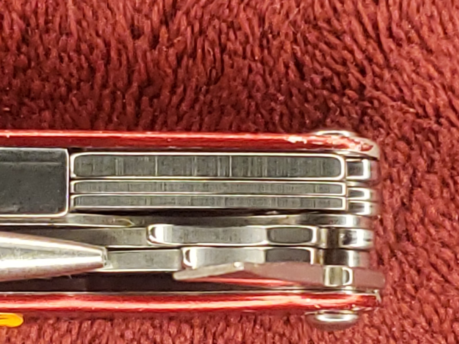 Leatherman Juice SC2 Red Retired Knife Multi Tool! RARE Read