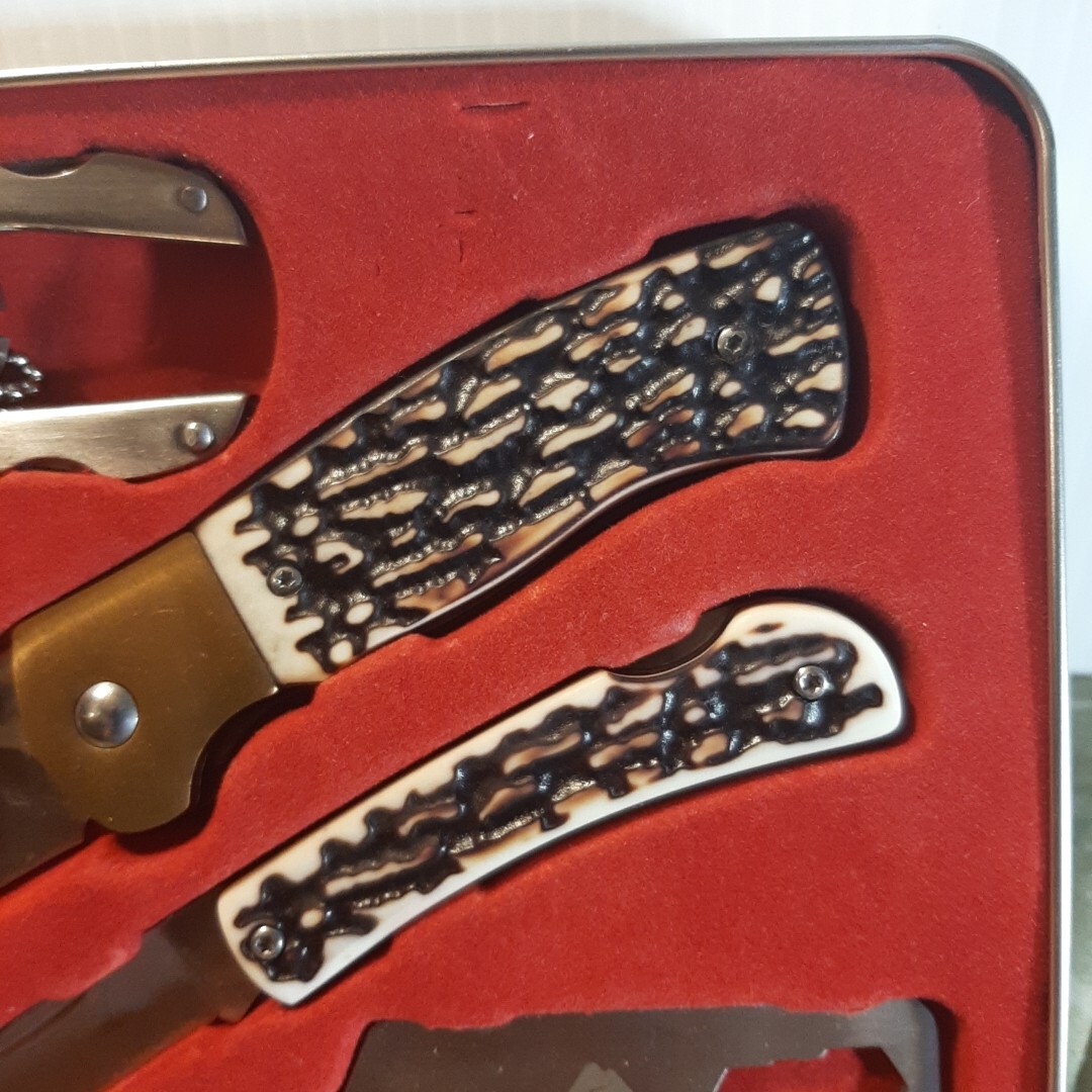 OZARK TRAIL 5 PIECE COMBO SET 2 Knives – Tool – Money Clip – Metal Tin *New**