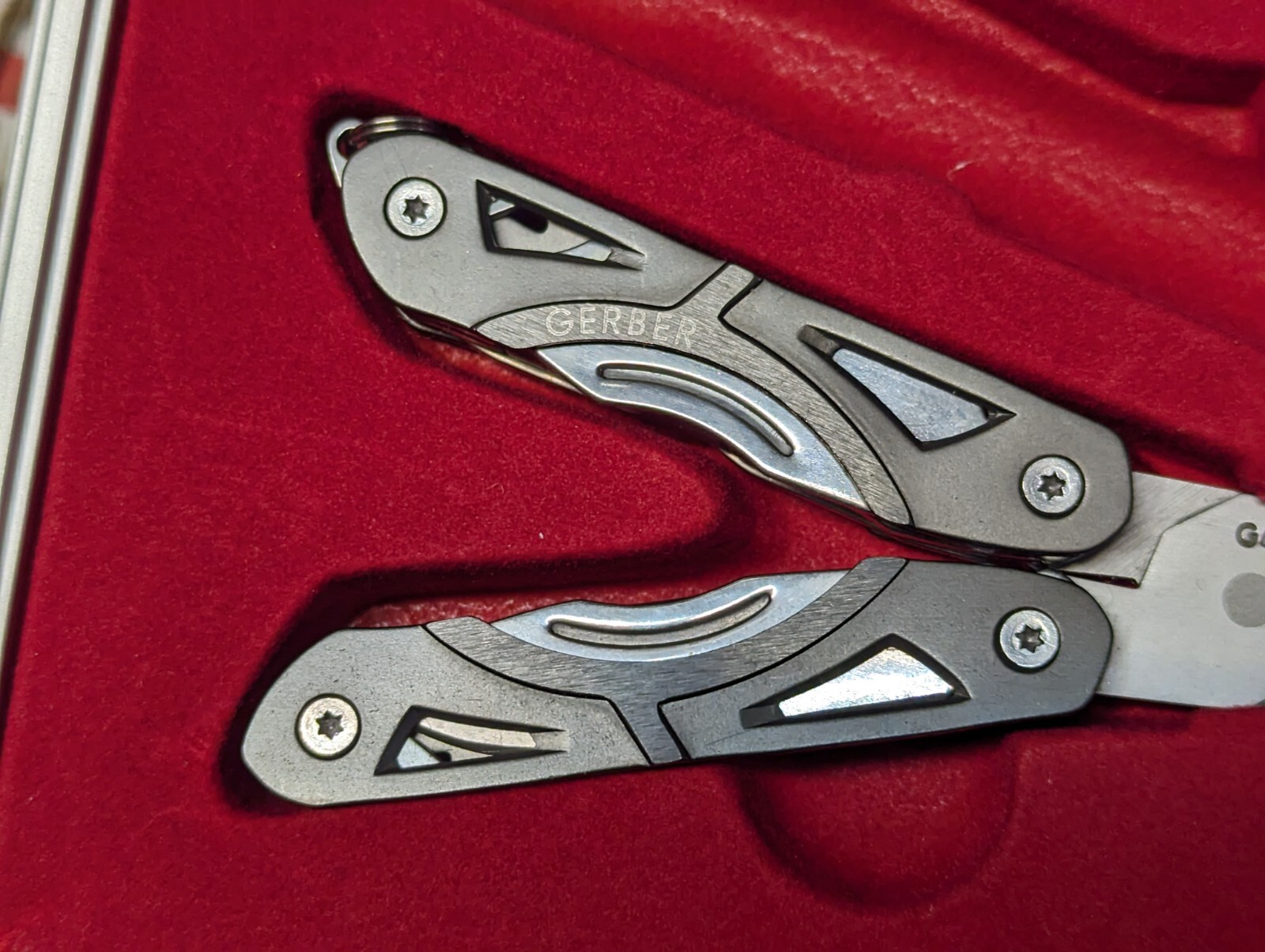 Gerber Multi Pliers & Multi Tool Knife With Hard Case