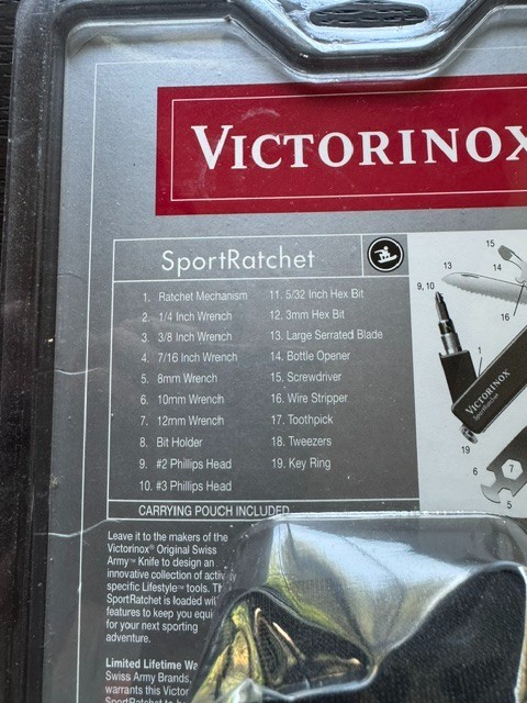Victorinox Swiss Army Knife, Sport Ratchet/Pouch 19 functions *NEW IN PACKAGING*