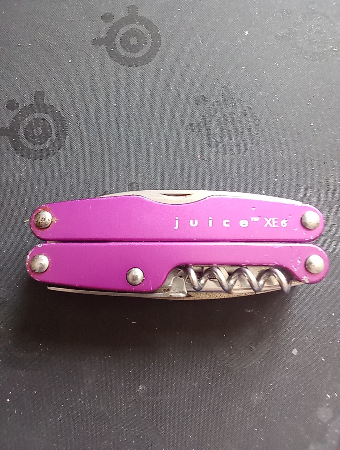 RARE Retired Leatherman Juice XE6 Thunder Purple 18 Tools