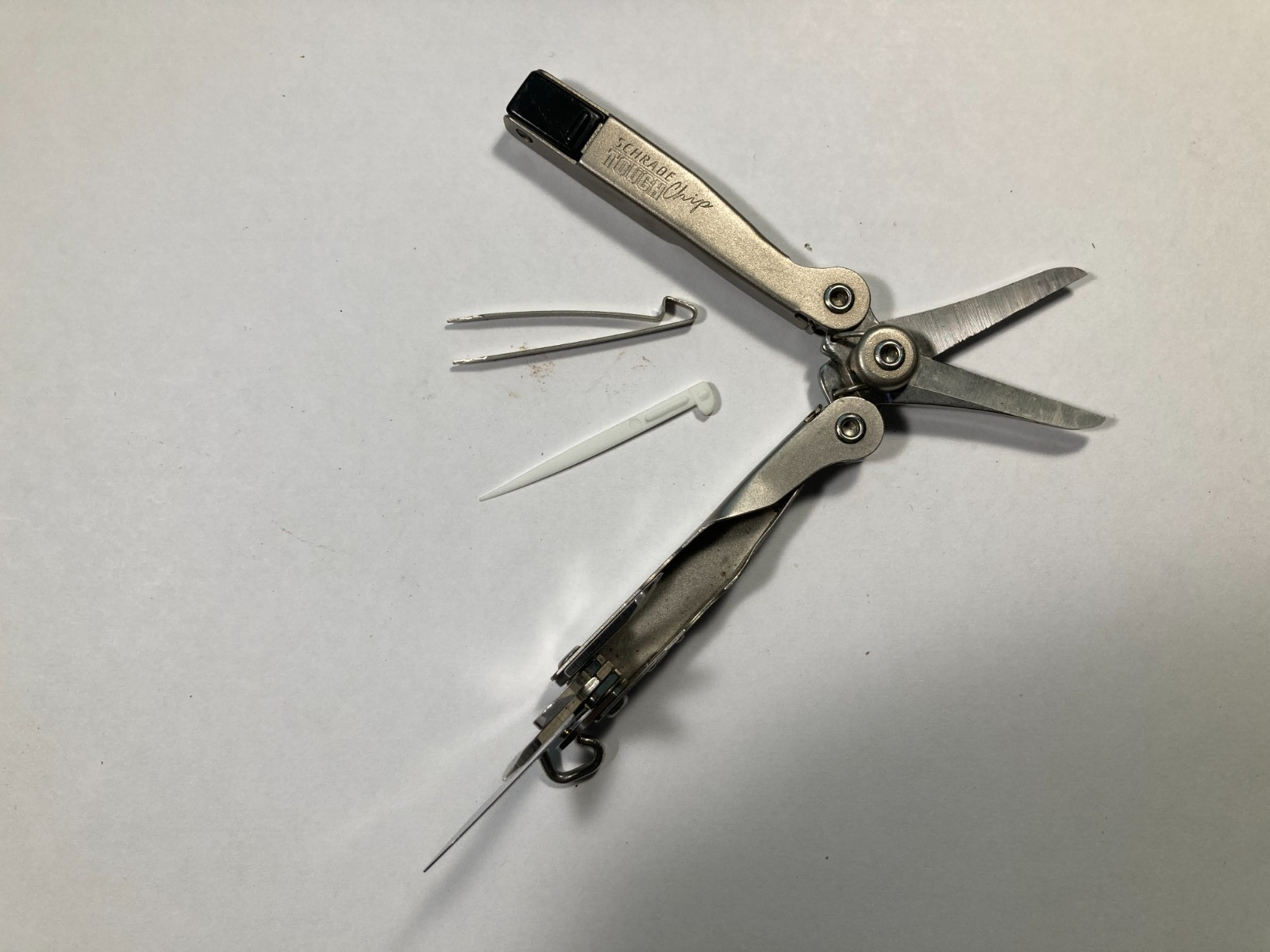 Schrade USA ST2 Multi-tool Tough Chip Compact Multitool