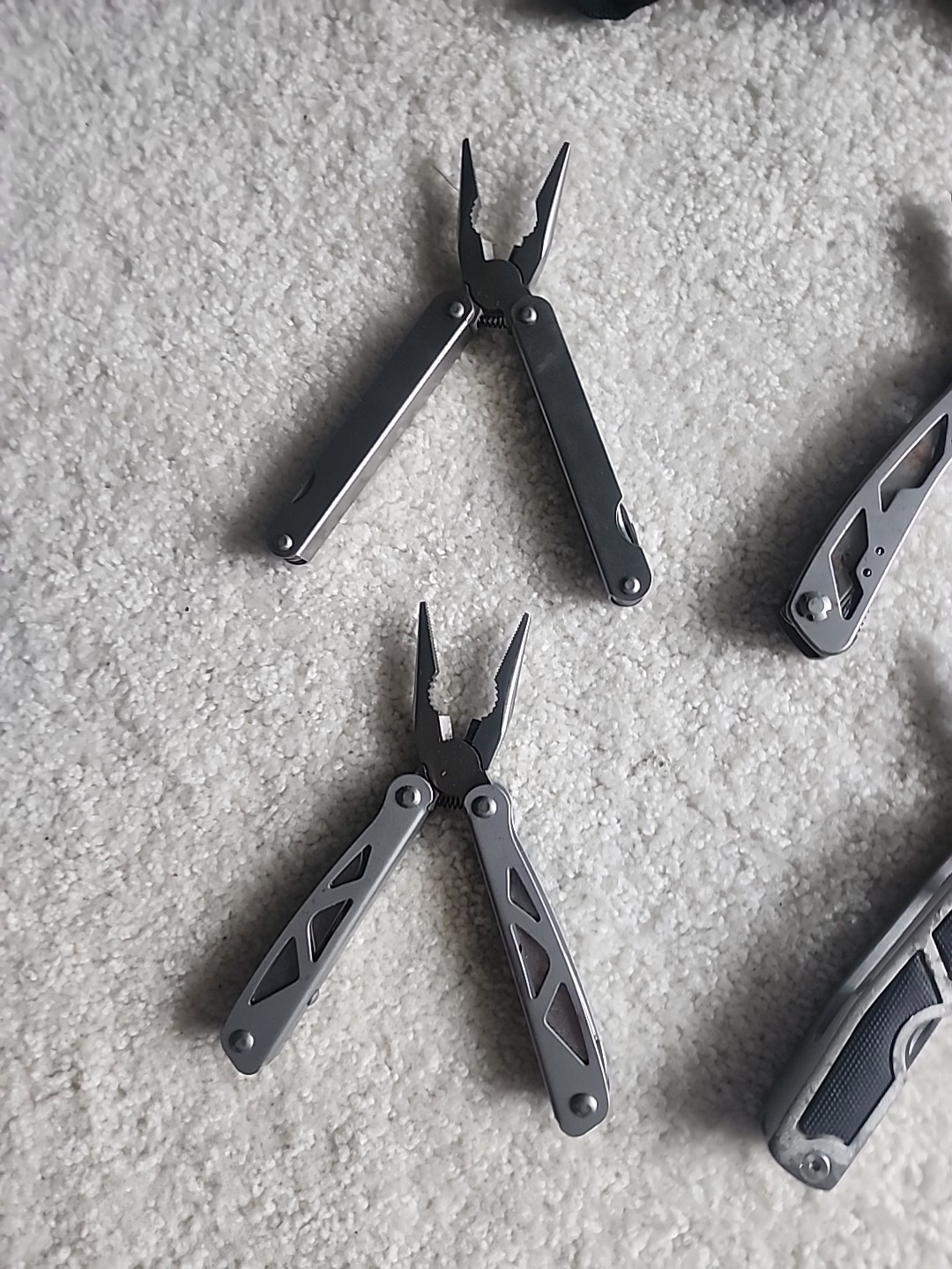 Lot Of 10 Multitool With Some Pouch (4 LG Multi, 6 S Multi, 4 LG Pouch And 4 S)