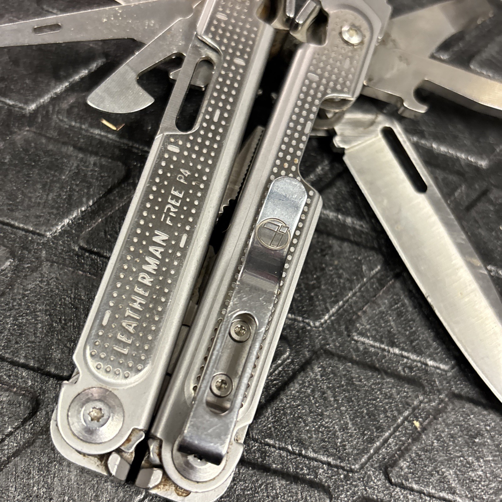Leatherman Free P4 One Hand Opening Multi Tool Retired Rare Nice Condition