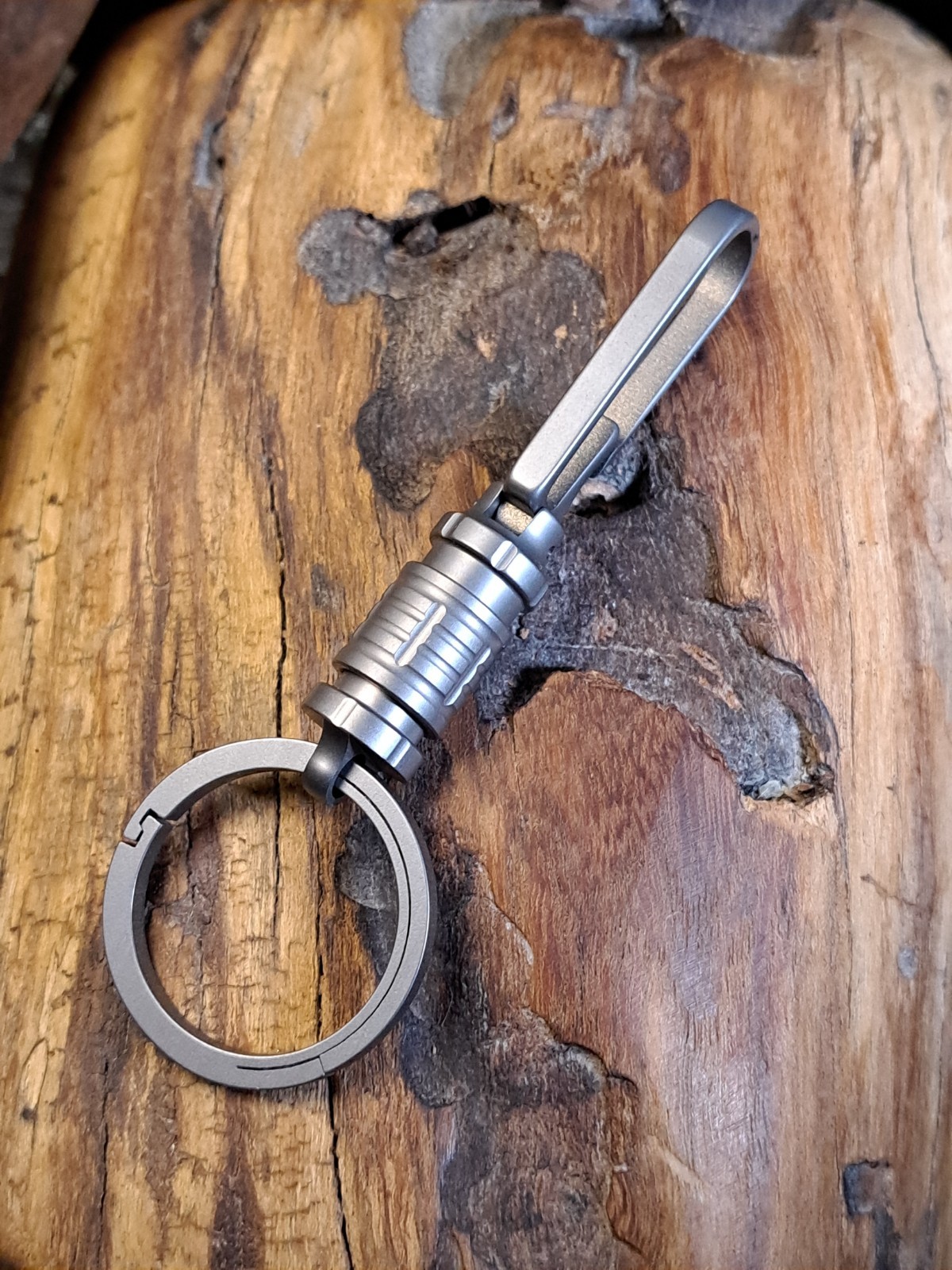 EDC Titanium Keychain Belt Loop Clip Quick-Release With Built-in Box Opener