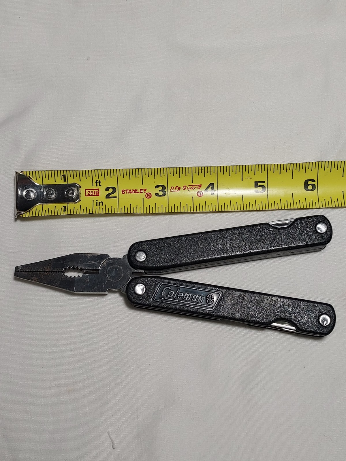 Coleman Multi Tool with Nylon Pouch – Pliers, Blade, Screwdrivers