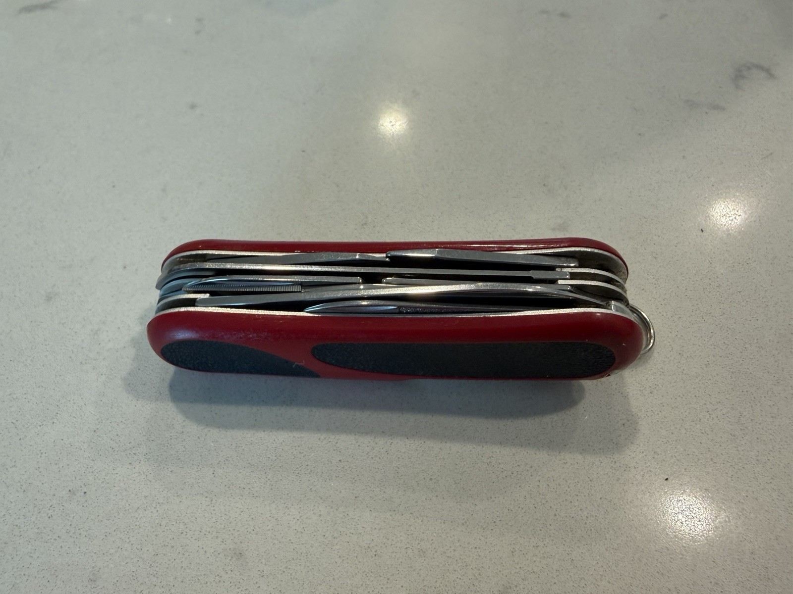 Victorinox Swiss Army Knife, EvoGrip 18 Red/Black, 2.4913.CUS2 or 2.4913.C NIB