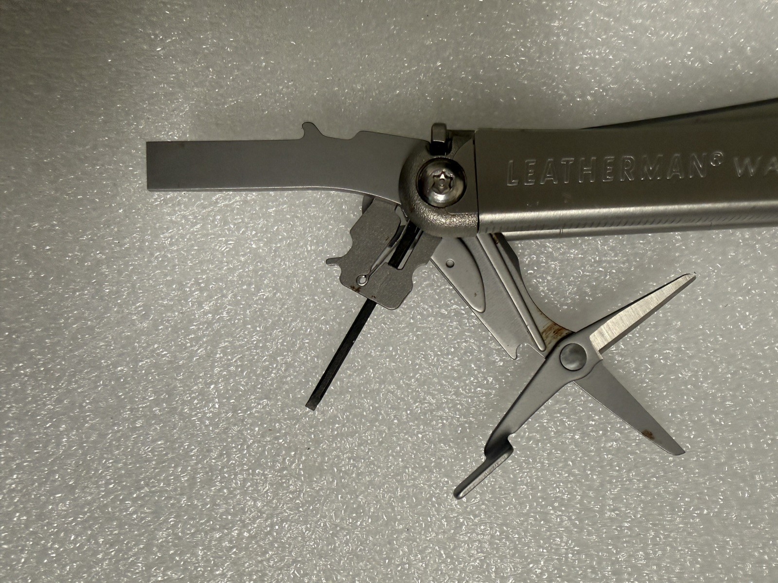 Leatherman Wave Multi‑Tool w/ Nylon Sheath –Stainless Steel–Great Condition