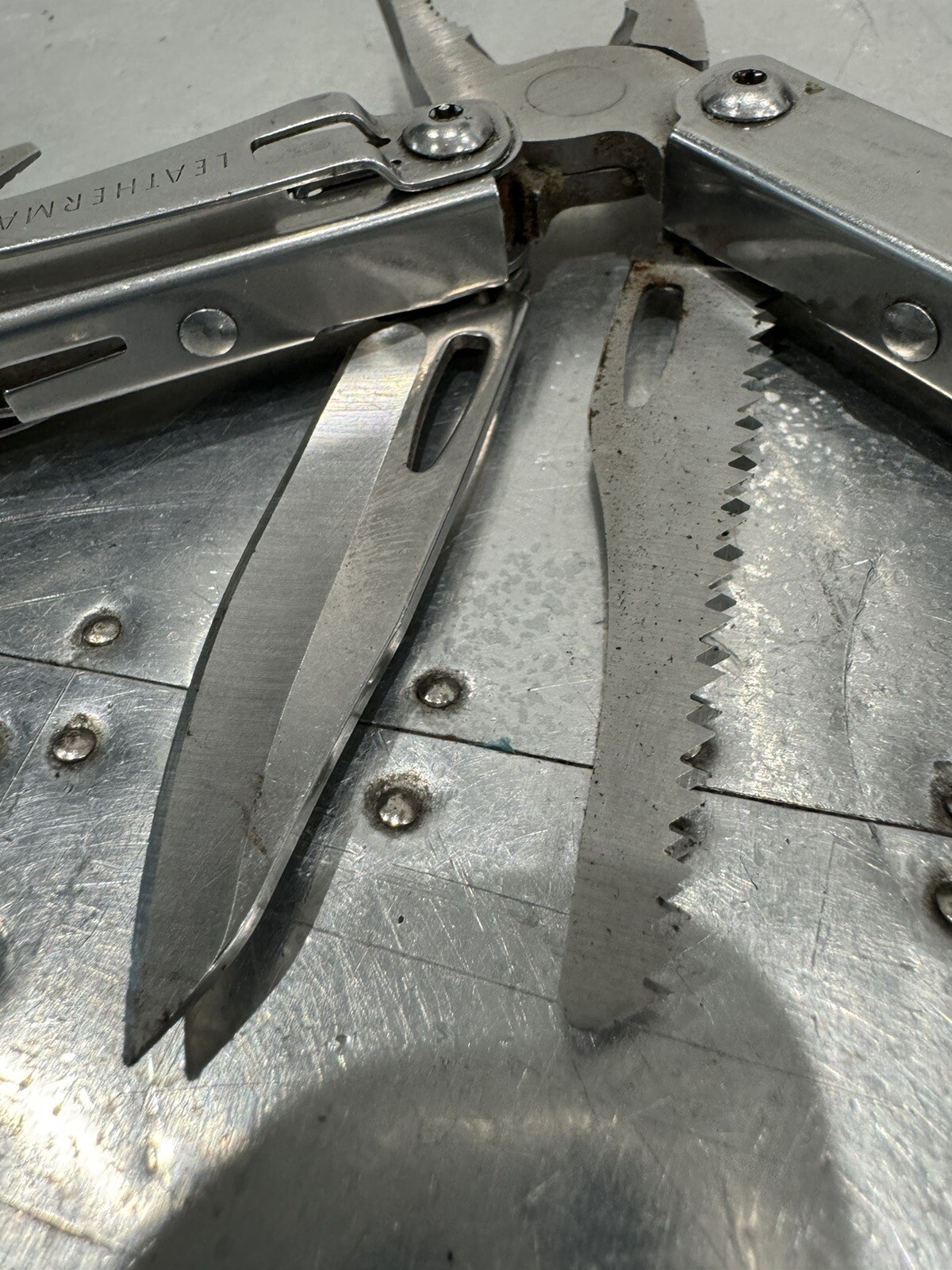 leatherman sidekick multi tool with belt clip