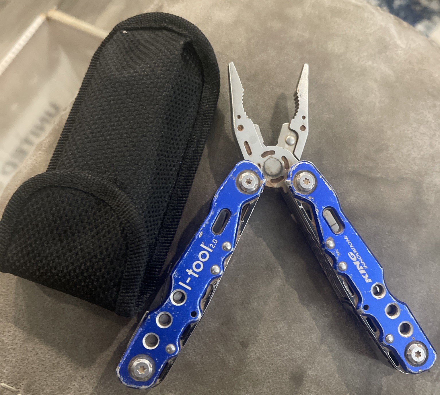 King Innovation 46600 Irrigation Multi-Tool,Blue With Shealth In Good Condition