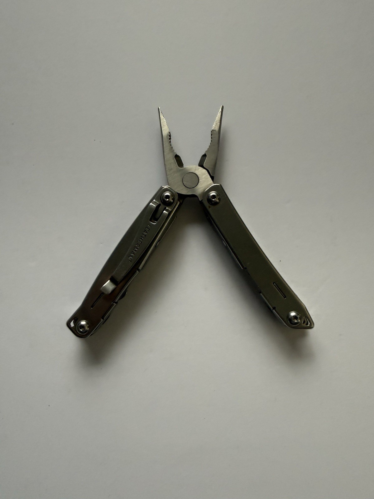 LEATHERMAN WINGMAN MULTI-TOOL! FAST SHIPPING! USED