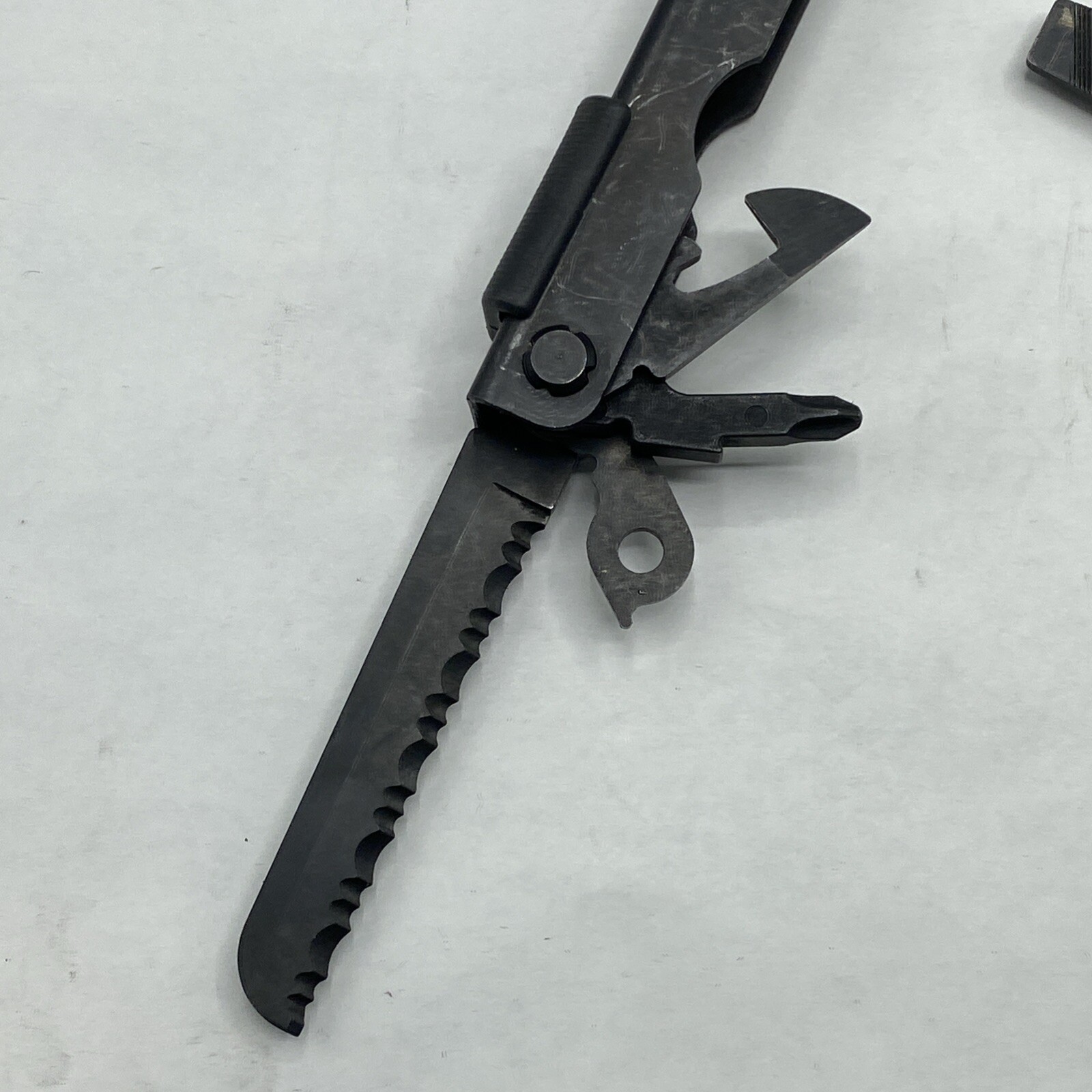 Gerber MP 600, Carbide Cutters, Needlenose – Black