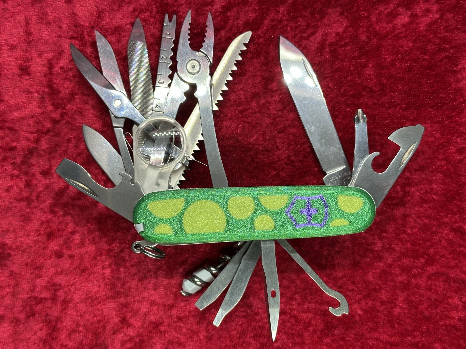 Victorinox SwissChamp Custom Green w/Yellow Dots Scales Swiss Army Knife (692)