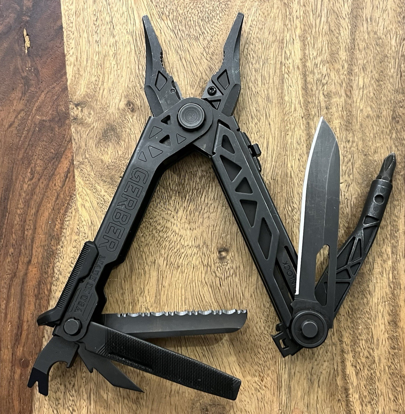 Gerber Center Drive Multi Tool Black USA Excellent Cond w/Sheath & US1 Lot Of 2