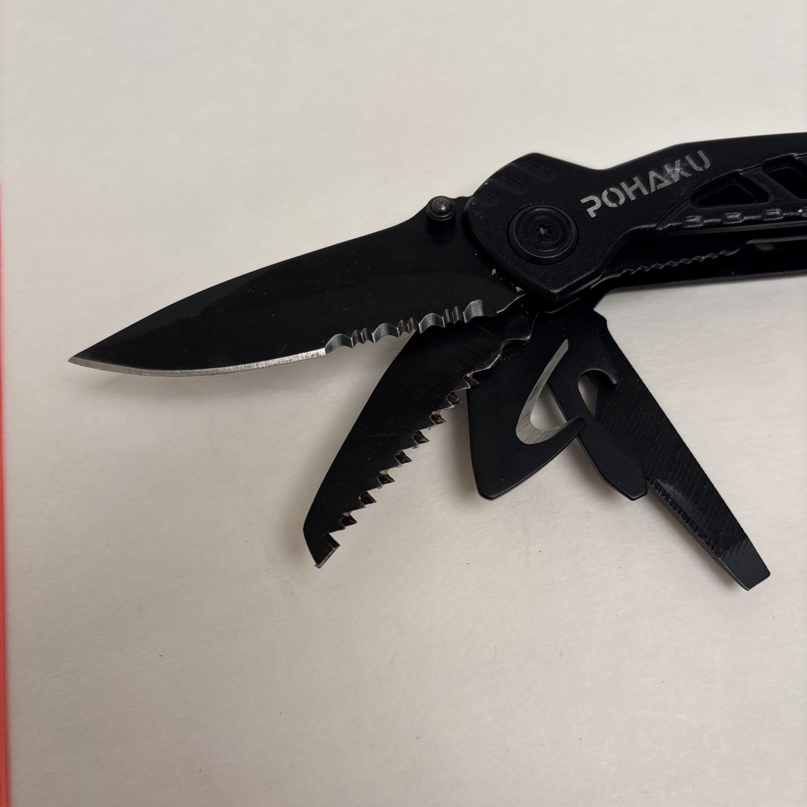 POHAKU BLACK MULTI-TOOL WITH PLIERS, KNIFE, SAW, FILE, SCREWDRIVERS