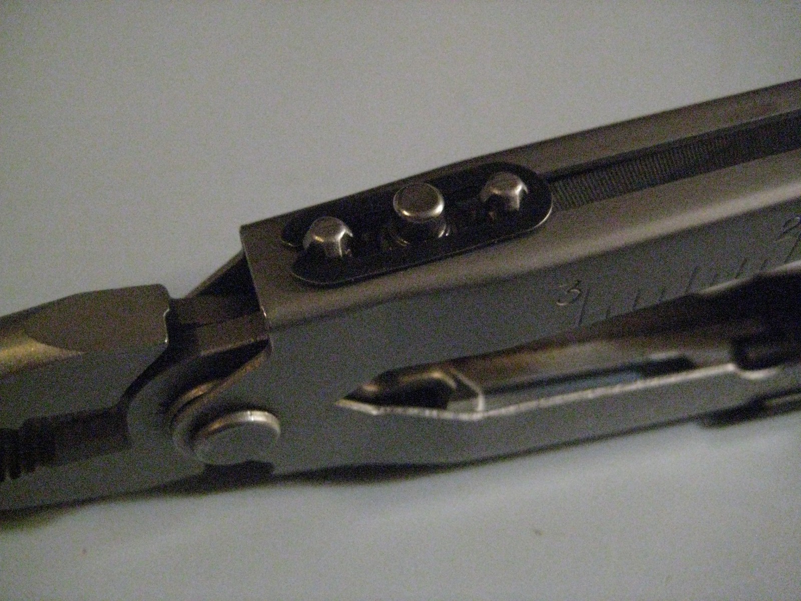 Ford Motor Company UAW GERBER Multi-Plier 600 MP600