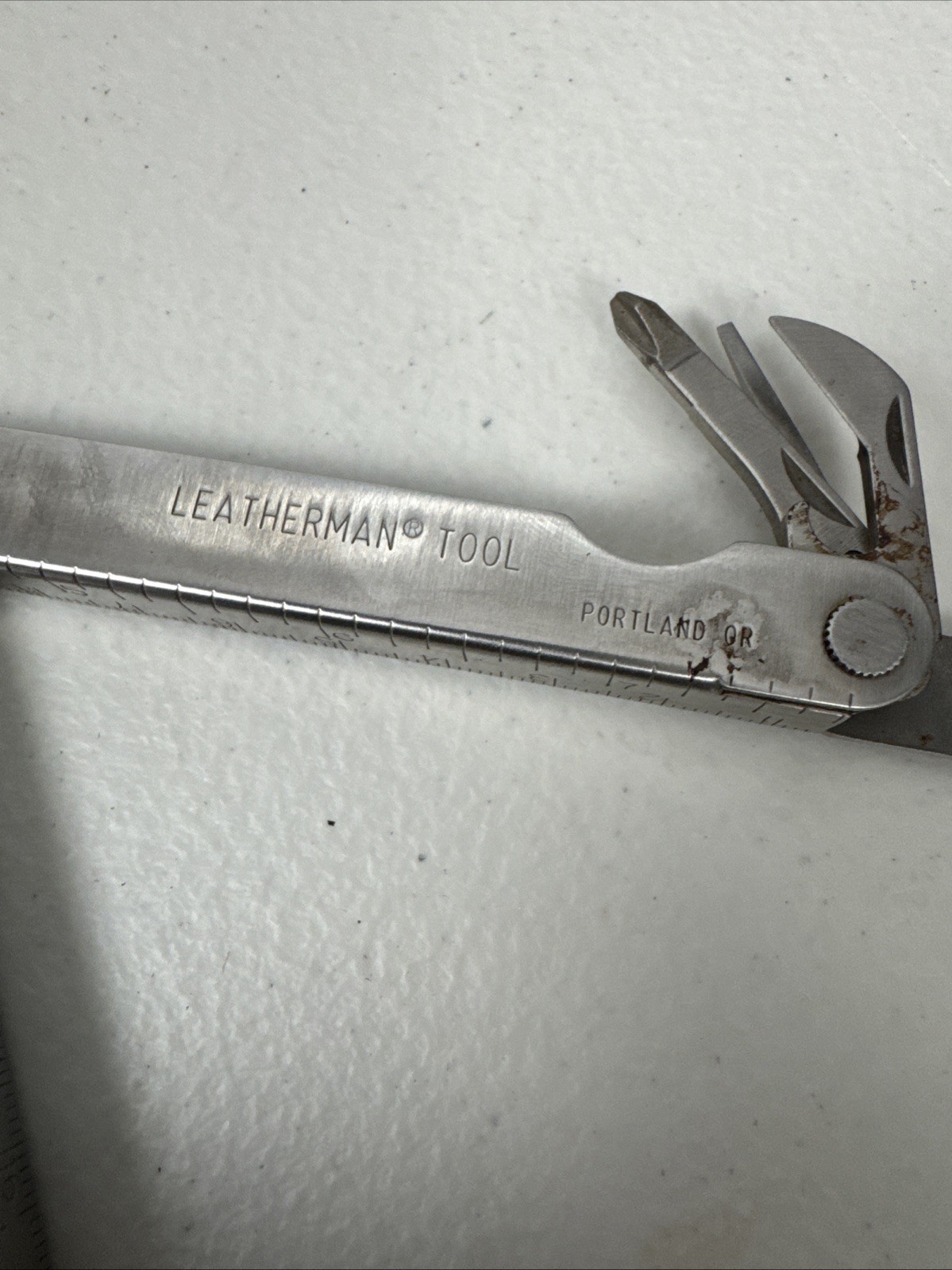 Leatherman Multi-Tool Portland OR TM 1325473 Vintage Pre 1992 & Leather Sheath