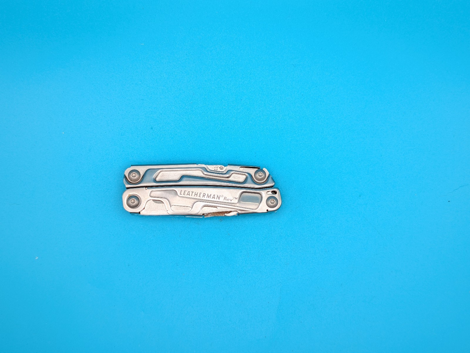 Leatherman Rev 3.8″ Multi-Tool, Stainless! *BANK OF LABOR*