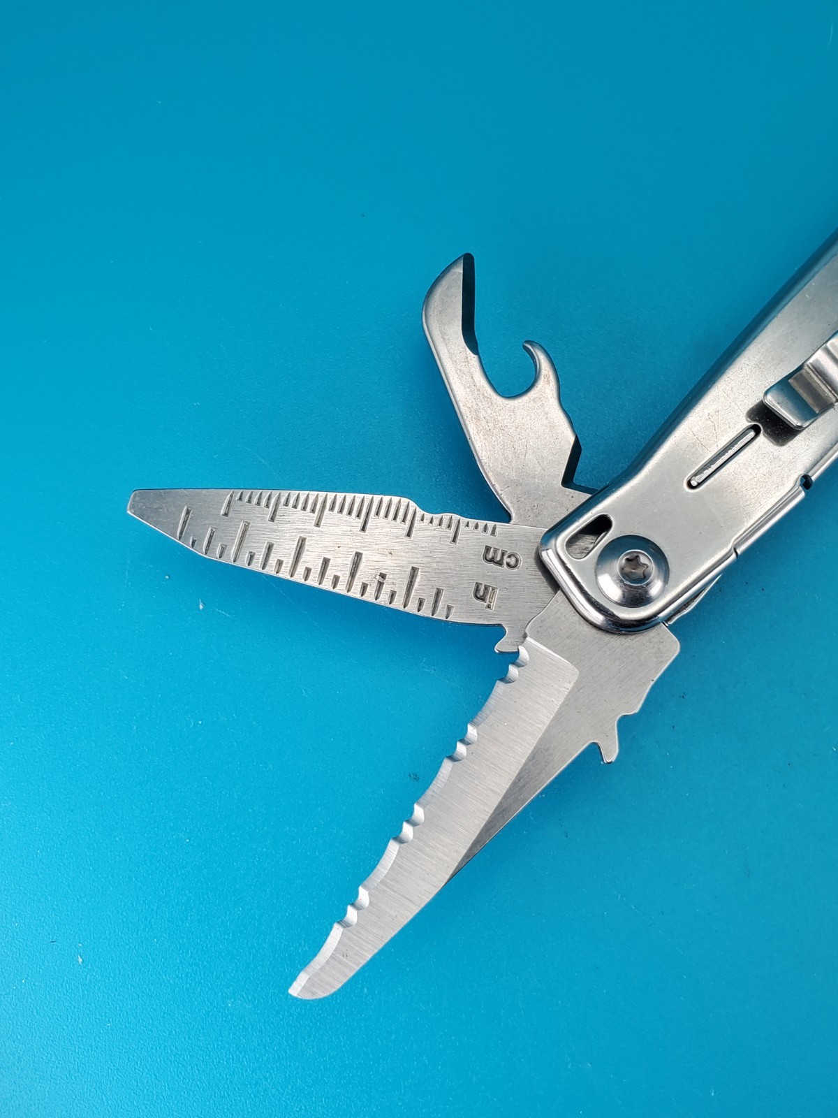 Leatherman Bolster 13 Tool Stainless Steel Multi-Tool!