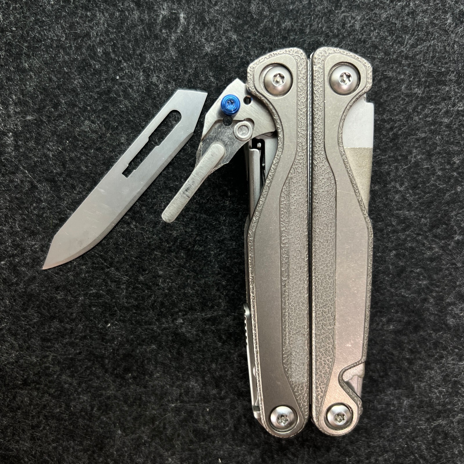 Scalpel Handle with Thumb Grip Fit Surgical Blade for Leatherman TTI Wave Signal