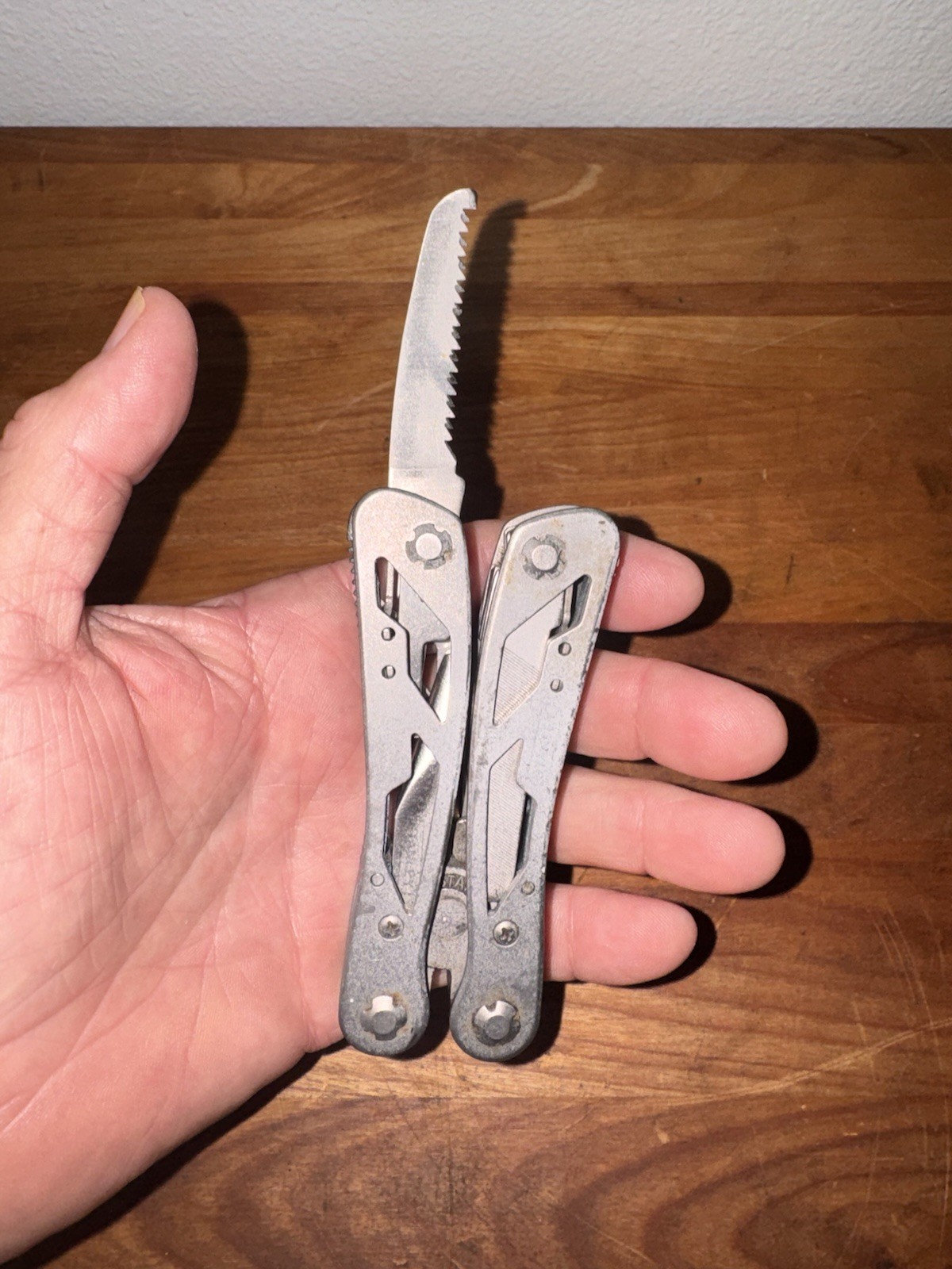 Stanley 12 In 1 Multi Tool. Last Photo Shows All Tools That Are Included. NICE.