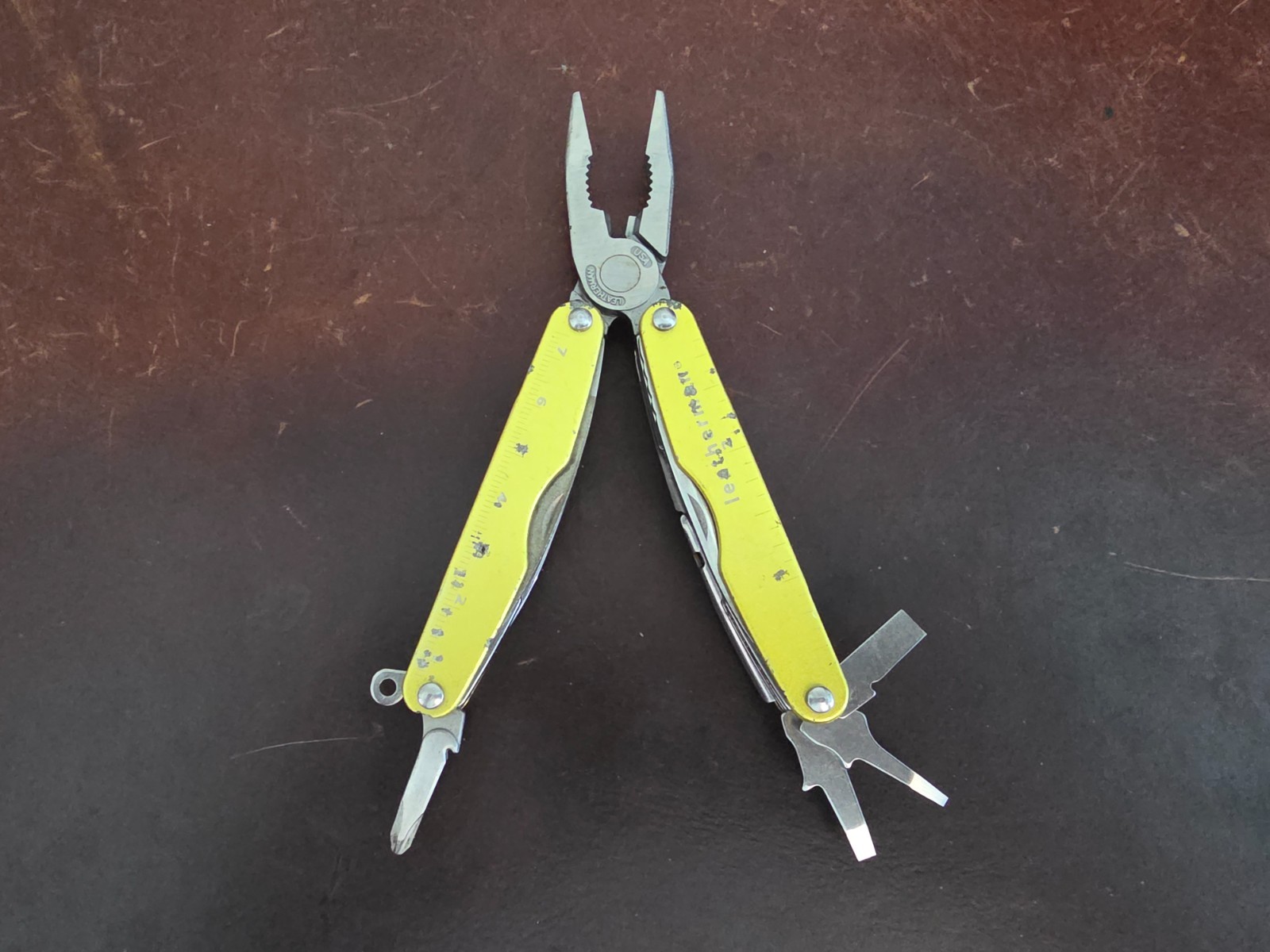 Leatherman Juice KF4 multi tool Good Condition 063H