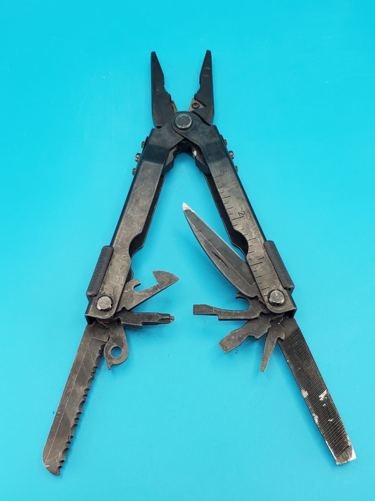 Gerber MP600 Black Oxide Multi-Tool Needle Nose Pliers!