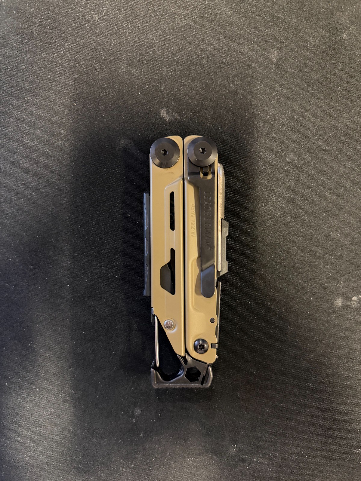LEATHERMAN Signal 19-in-1 Multi-tool for Outdoors Camping Hiking Fishing