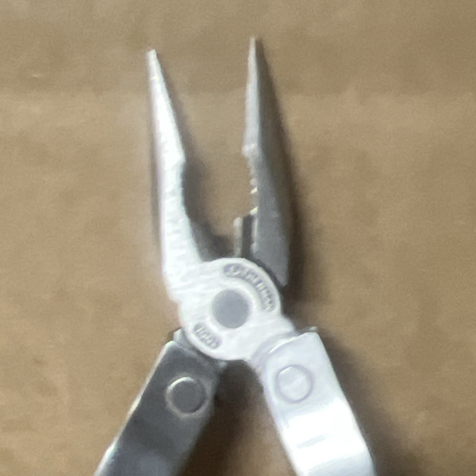 Leatherman Super Tool 200 Stainless Steel Multi-Tool Knife Plier Silver