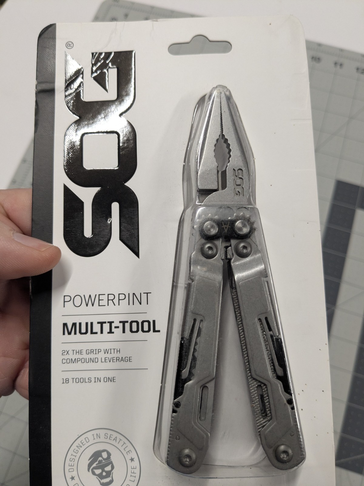 SOG Powerpint Silver Needlenose Pliers Scissors Knife MultiTool Pliers PP1001-CP