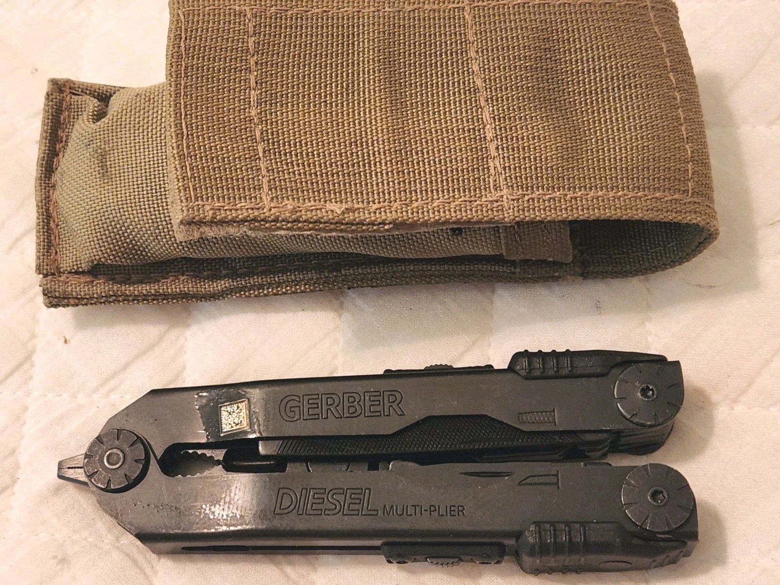 Gerber Diesel Multi-Plier Black Oxide Multi-Tool With Coyote GERBER Nylon Sheath
