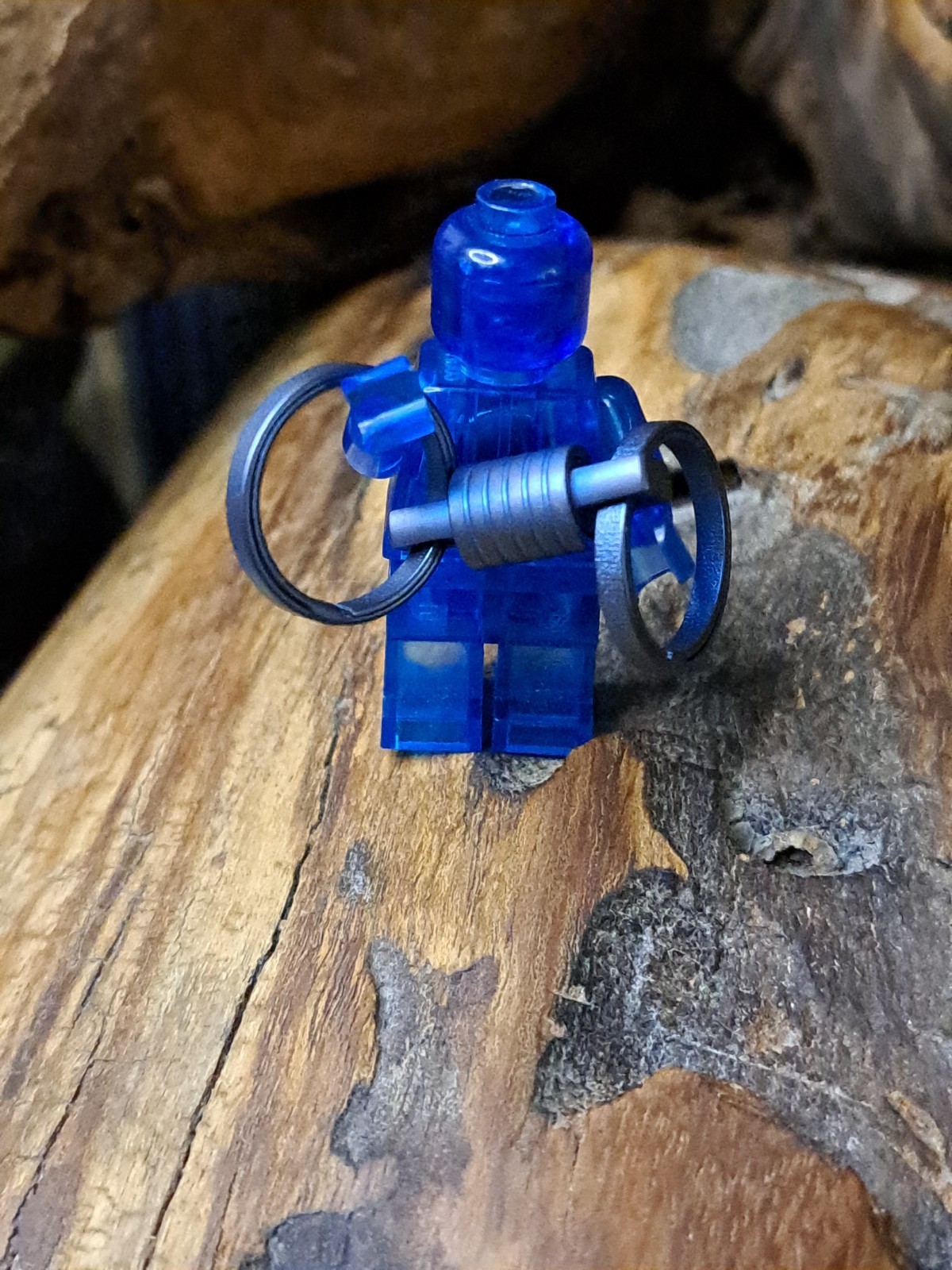Pro Mini Series Anodized Titanium Swivel With 16mm Titanium Keyrings