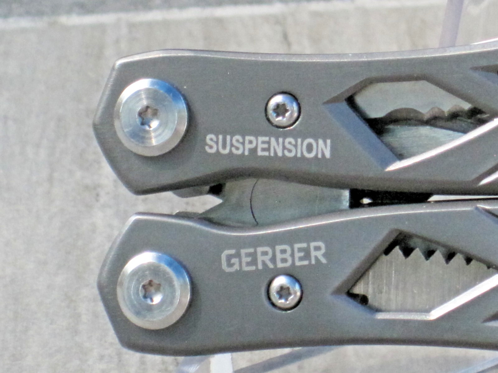 GERBER “SUSPENSION” Multitool, 10-tools