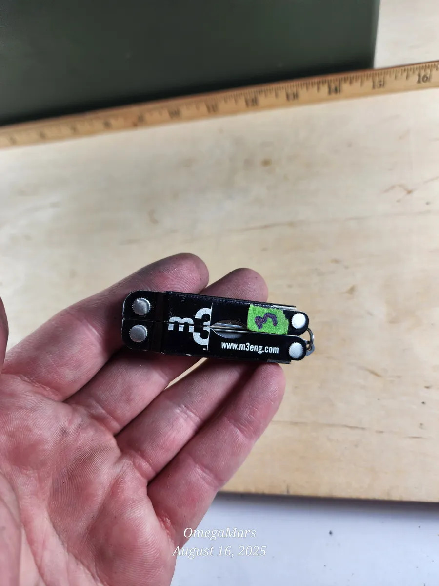 Leatherman Micra Black #3 Light usage