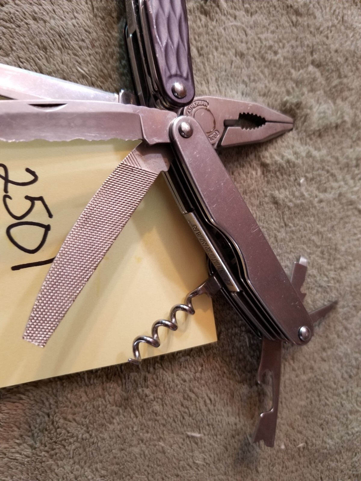 1 Leatherman Grey XE6 JUICE Multi Tool FISHING NICE LOT 2501