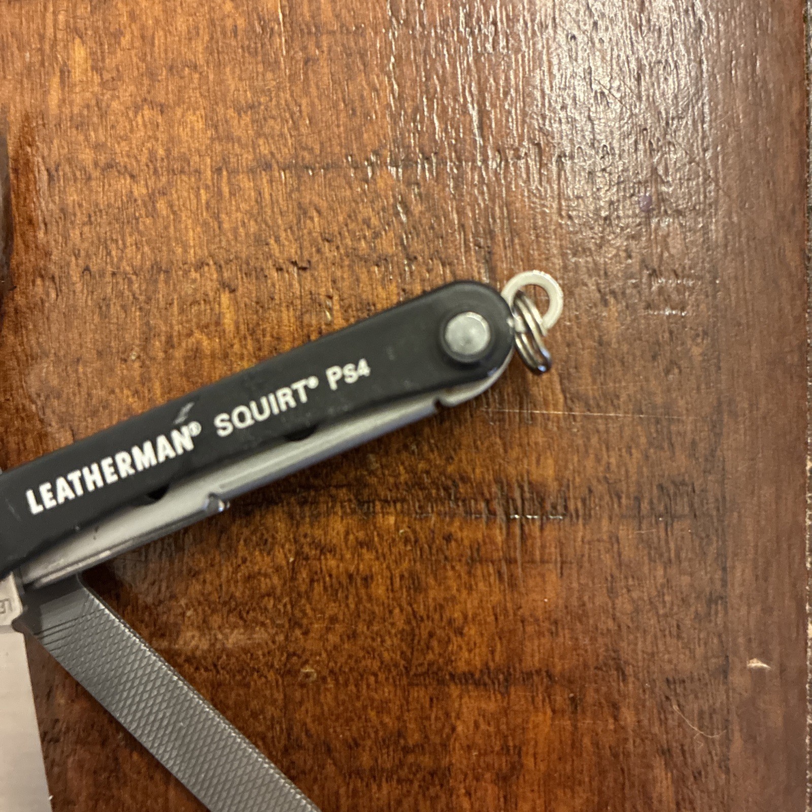 Leatherman Squirt PS4 Multi Tool, Knife, Pliers – Black – Excellent