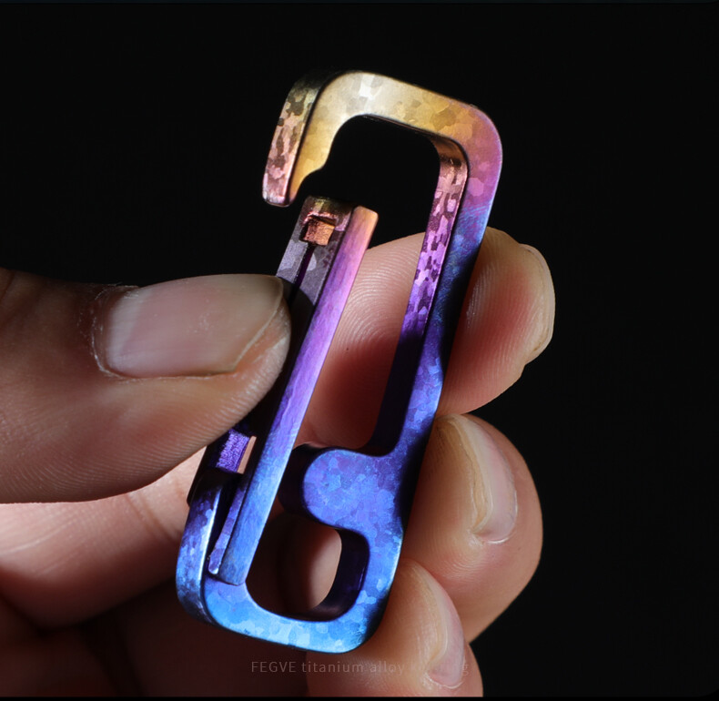 1PC EDC Titanium Carabiner Keychain Clip Car Key Chain Key Ring Holder Organizer