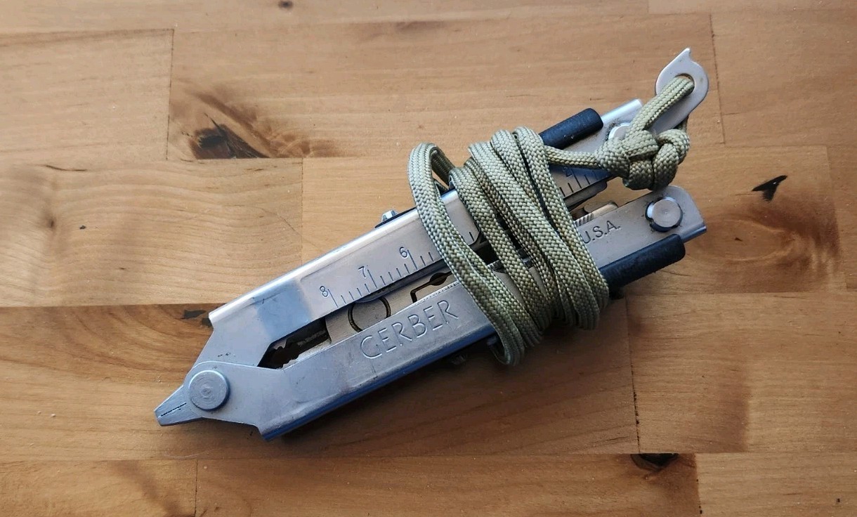 Gerber MP600 Multi-Tool Multi-Plier Needle Nose Silver – Great U34