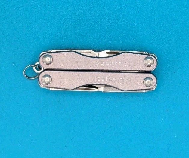 Leatherman Squirt P4 Multi-Tool, Key Ring, Retired, GRAY!