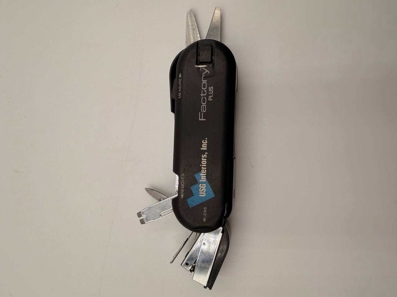 Factor Y Plus Multi-Tool Pocket Tool – Black – With Multiple Functions