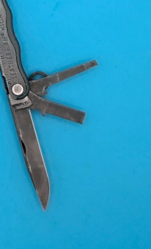 Leatherman Kick Multi-Tool, Knife, Pliers, Retired! BLACK! *ART PARKER*