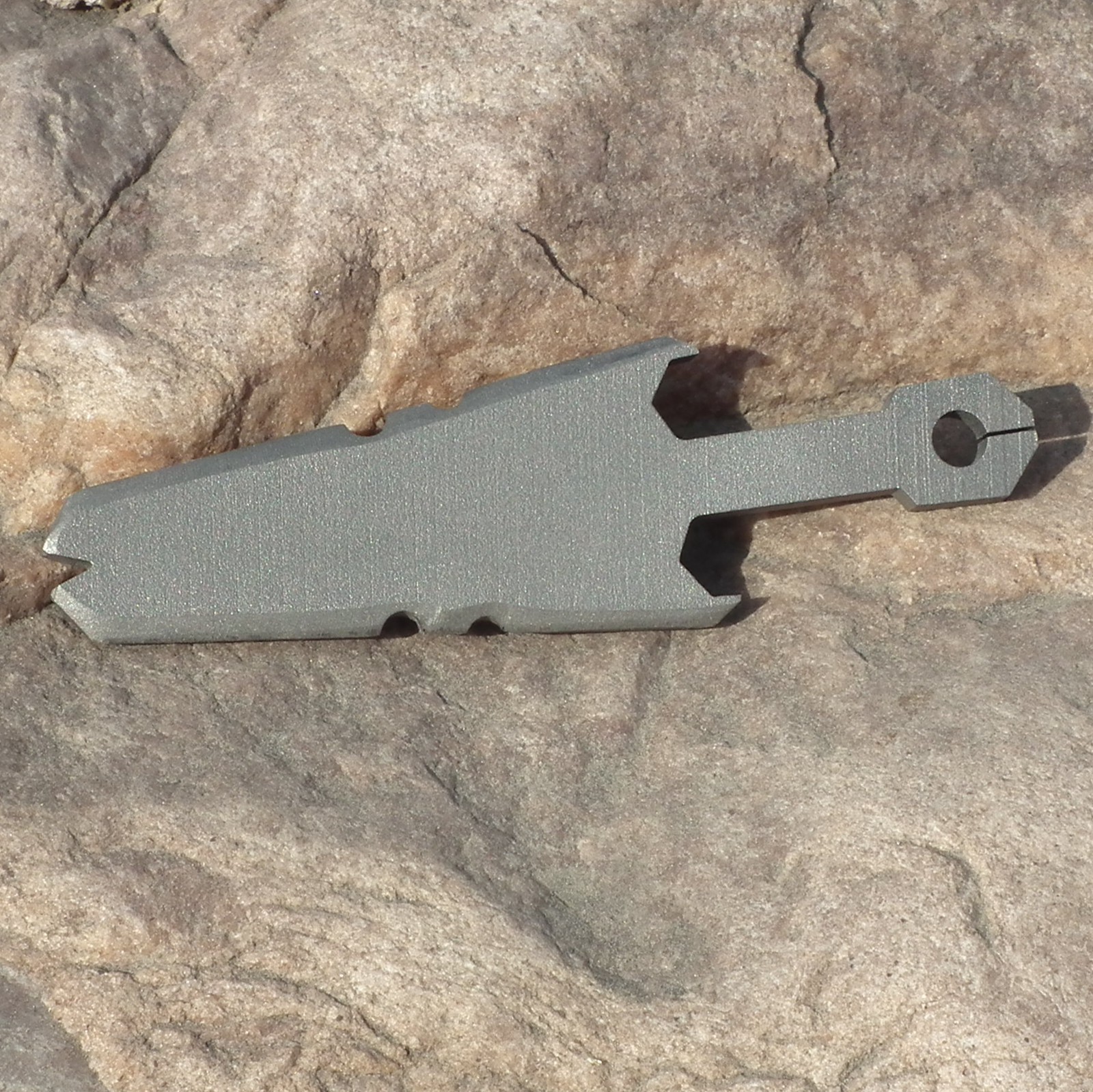 Pry bar opener EDC pendant sword key chain knife fell outdoor ornament