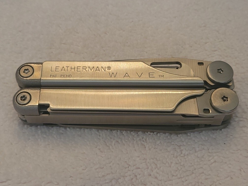 Original Leatherman Wave 1st Generation multitool w/ case Retired Discontinued