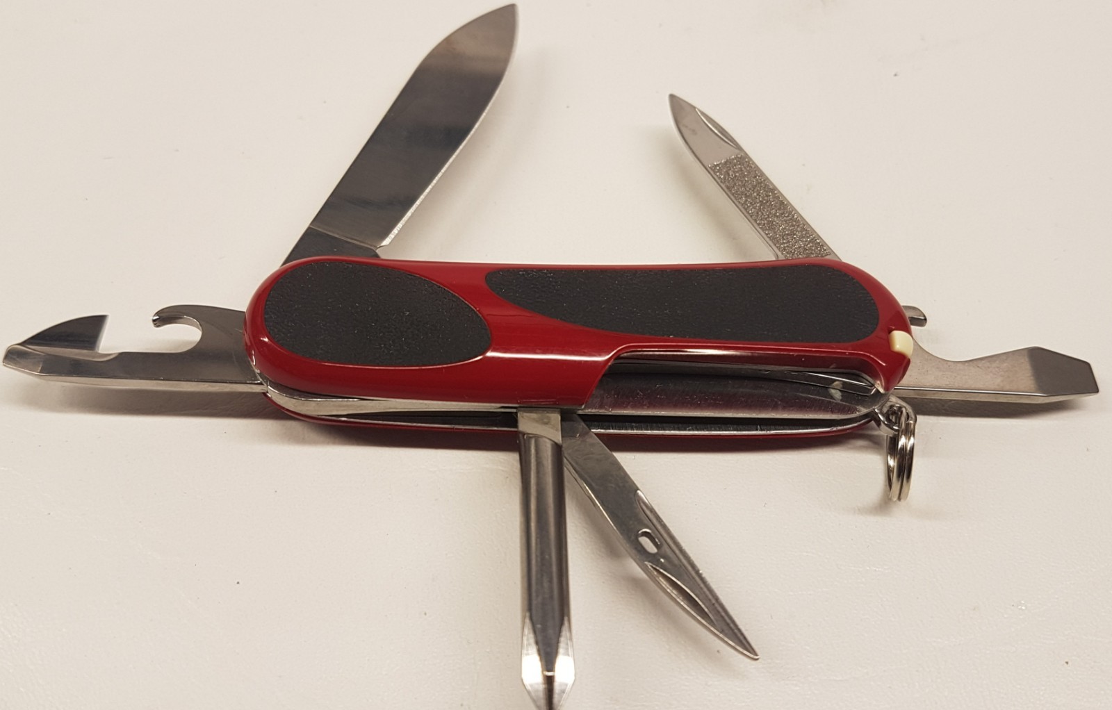 Victorinox Swiss Army Knife EVOLUTION GRIP 11 Red NEW old stock original box