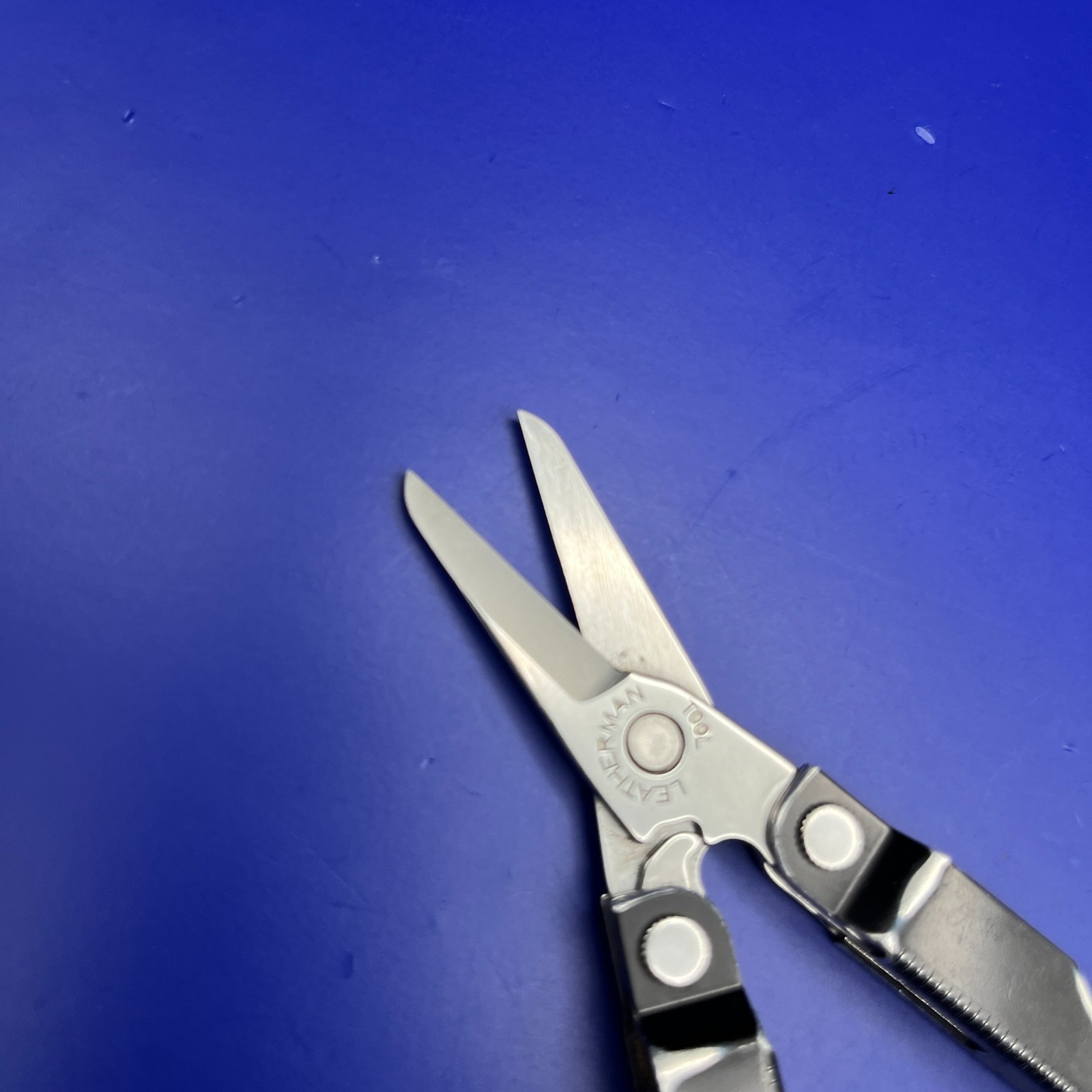 Leatherman Micra Multi-Tool Knife, Scissors- Bladk