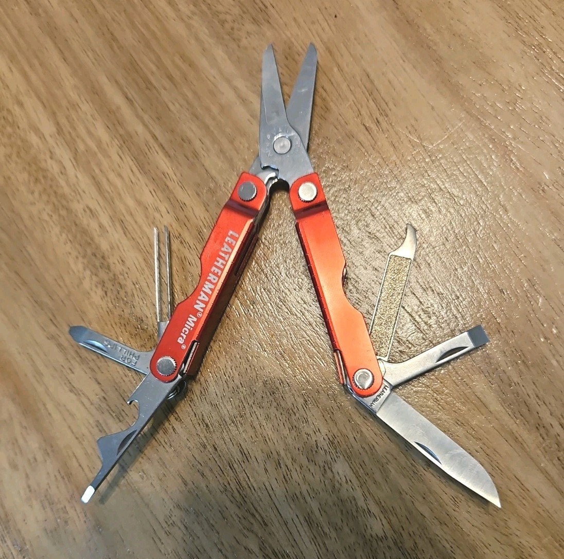 Leatherman Multi-Tool Micra Red Stainless Keychain Scissors Pocket Knife USA EDC