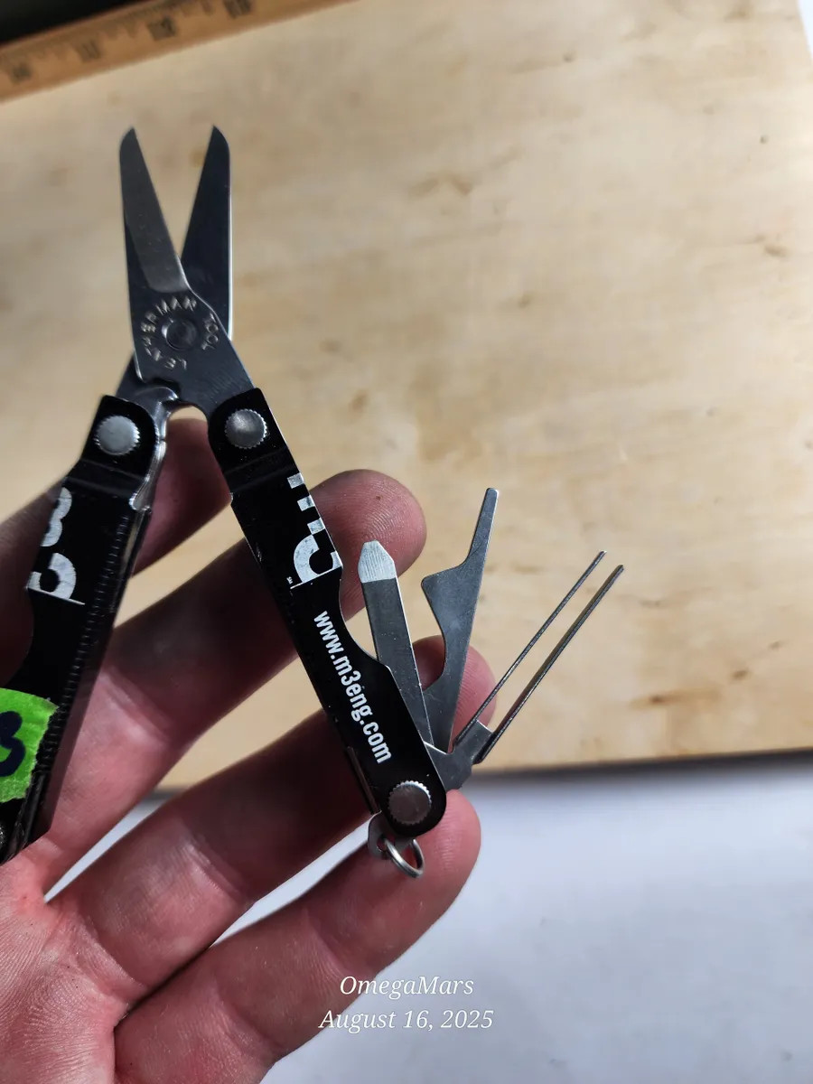 Leatherman Micra Black #3 Light usage