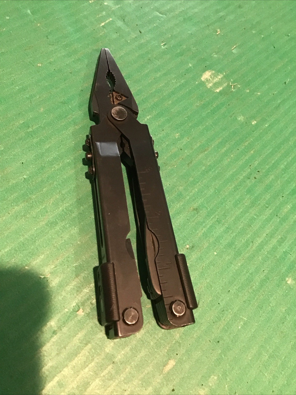 Gerber MP600 Multi-Tool Multi-Plier Needlenose Carbide Cutters Black Oxide